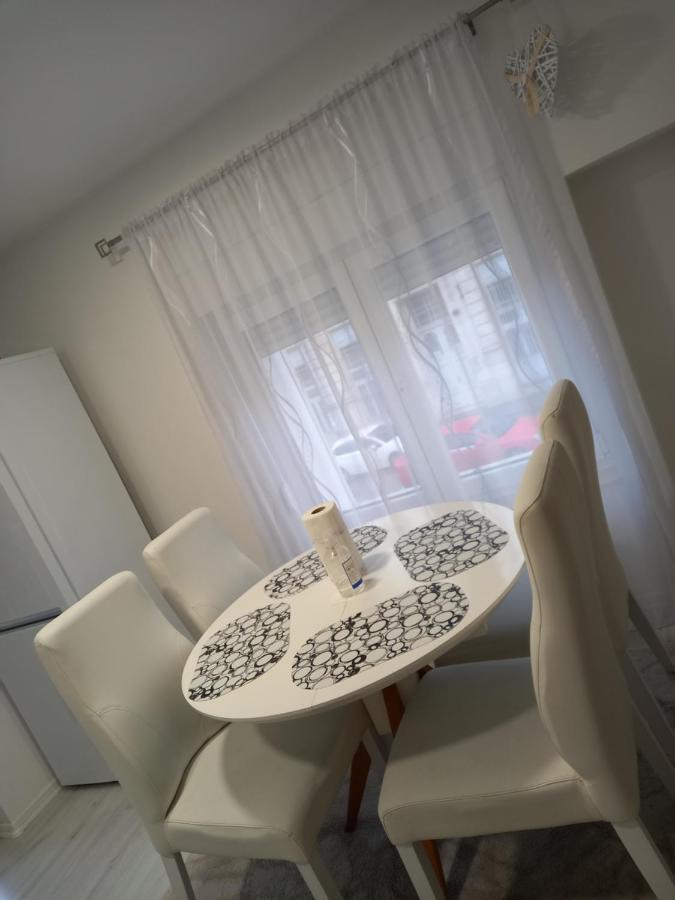 Aine Apartman - Old Bridge Apartment Mostar Bagian luar foto