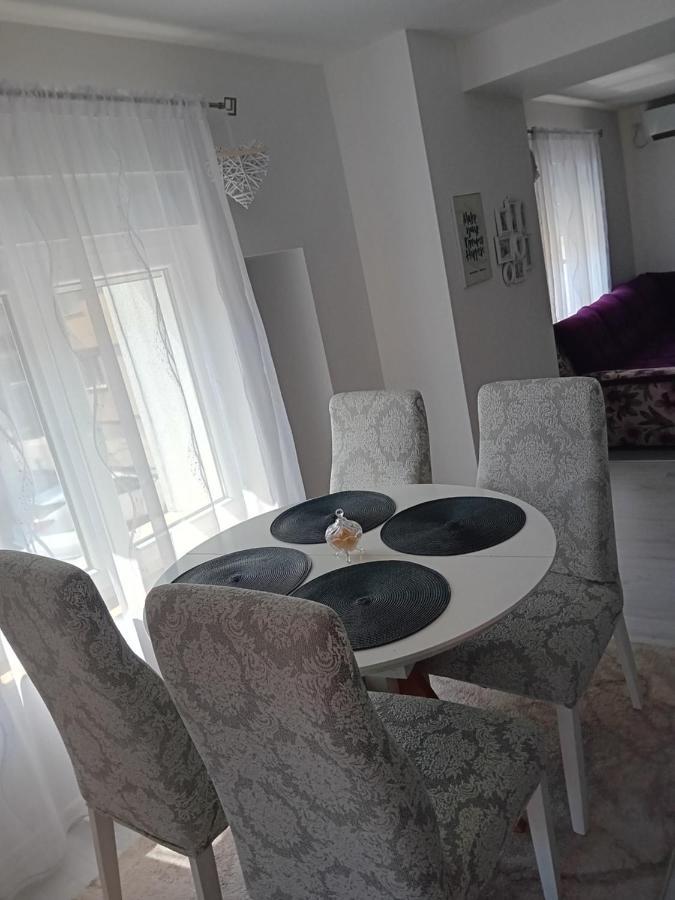 Aine Apartman - Old Bridge Apartment Mostar Bagian luar foto